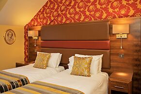 Rogerthorpe Manor Hotel