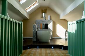 Rogerthorpe Manor Hotel