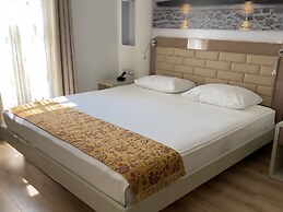 Puding Hotel