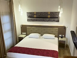 Puding Hotel