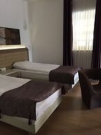 Puding Hotel