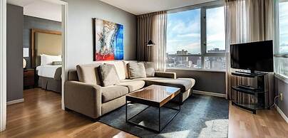 Carmana Hotel & Suites