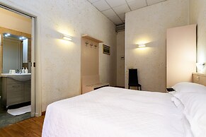 Hotel Julia