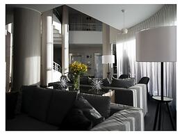 Casa Grande Suites