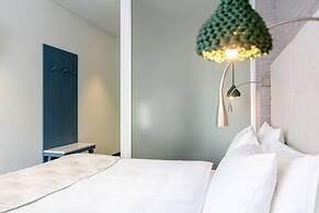 Metropol Hotel
