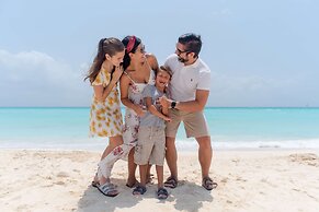 The Reef Playacar Beach Resort & Spa