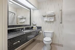 Best Western Plus Travel Hotel Toronto Airport