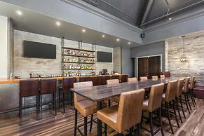 Best Western Plus Travel Hotel Toronto Airport