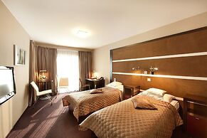 Niebieski Art Hotel & Spa
