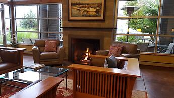Inn at Port Gardner-Everett Waterfront, an Ascend Collection Hotel