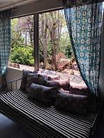 Shangri-La Country Hotel