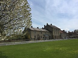 Worsley Arms Hotel