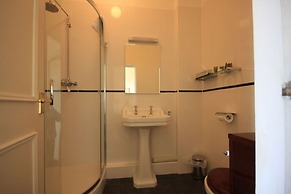 Worsley Arms Hotel