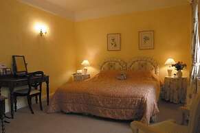 Worsley Arms Hotel