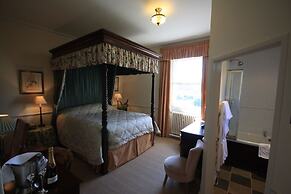 Worsley Arms Hotel