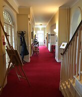 Worsley Arms Hotel