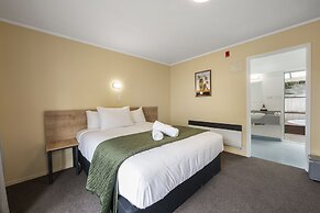 Fenton Court Motel