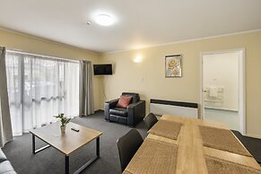 Fenton Court Motel