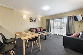 Fenton Court Motel