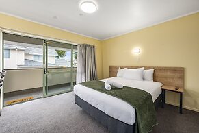Fenton Court Motel