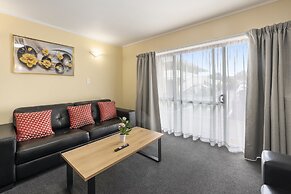 Fenton Court Motel