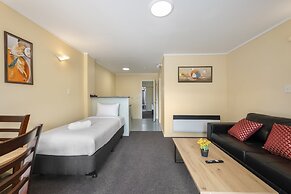 Fenton Court Motel
