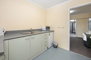Fenton Court Motel