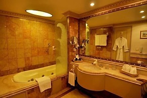 Golden Palms Hotel And Spa