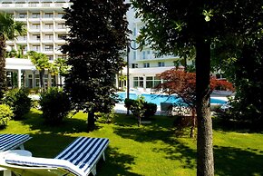 LA RESIDENCE & IDROKINESIS – Thermal Rehab