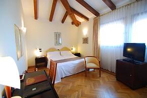 Alla Rocca Hotel