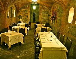 Alla Rocca Hotel