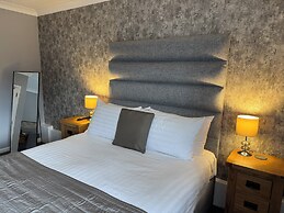 The Oaklands Hotel