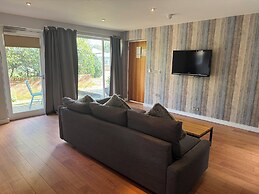 The Oaklands Hotel