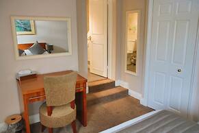 The Oaklands Hotel