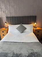 The Oaklands Hotel