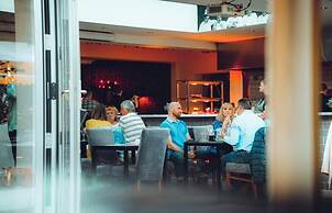 The Oaklands Hotel