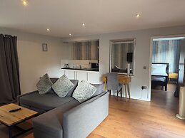 The Oaklands Hotel