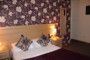 Abbey House Hotel