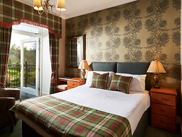 Loch Kinord Hotel