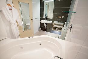 Best Western Plus Apollo Hotel Newcastle
