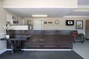 Sandman Inn Blue River
