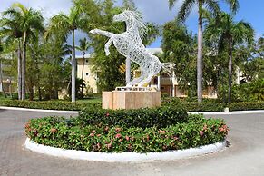 Bahia Principe Explore El Portillo - All Inclusive
