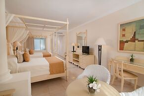 Bahia Principe Explore El Portillo - All Inclusive
