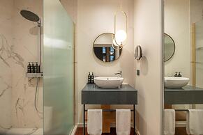 Cour des Loges Lyon, A Radisson Collection Hotel