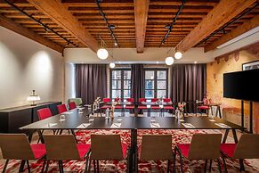 Cour des Loges Lyon, A Radisson Collection Hotel
