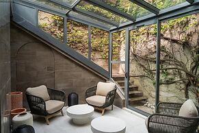 Cour des Loges Lyon, A Radisson Collection Hotel