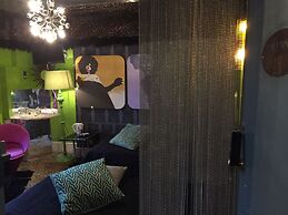 The Pavilion Hotel