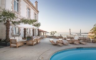 The Albatroz Hotel