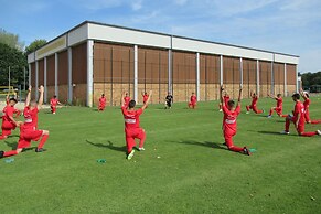 Sport - und Tagungshotel De Poort