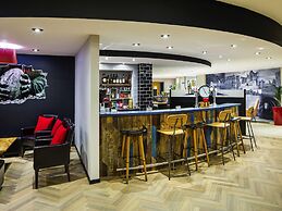 ibis Rugby East